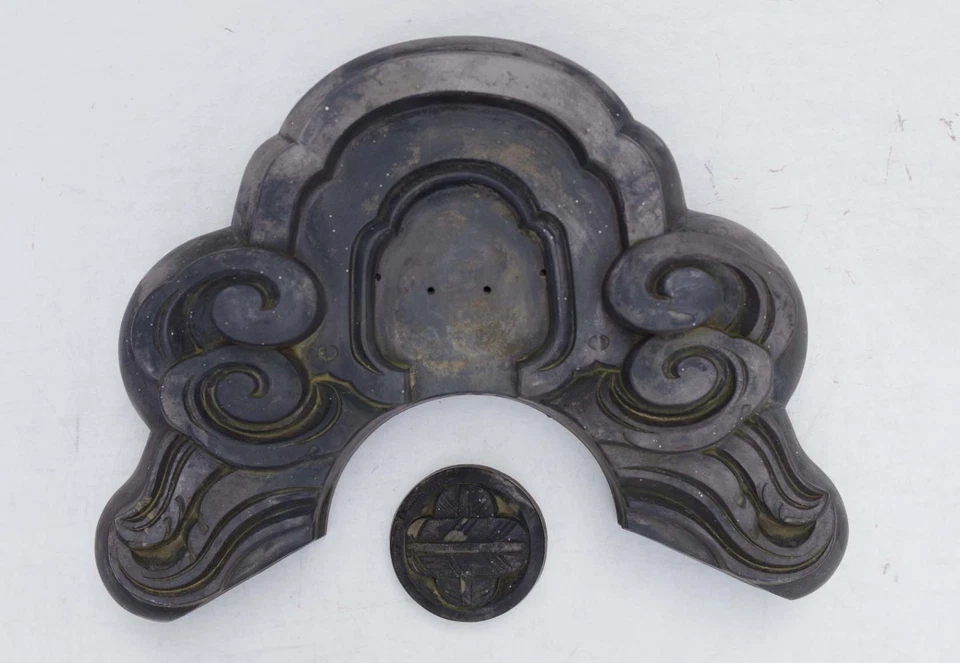 Telha de telhado antiga ONIGAWARA com brasão da família samurai antiga do Japão - Imagem 3 de 4