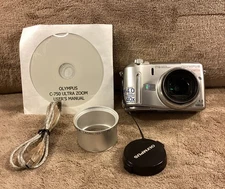 OLYMPUS Camedia C-750 Ultra Zoom 4.0MP Digital Camera W/ Manual FLAWED