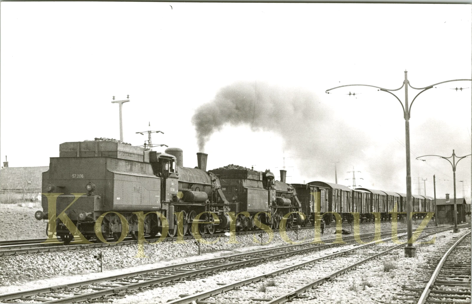 Foto - ÖBB 57 216 und 57 210 in Wien Meidling um 1955 - Bild 1 von 1