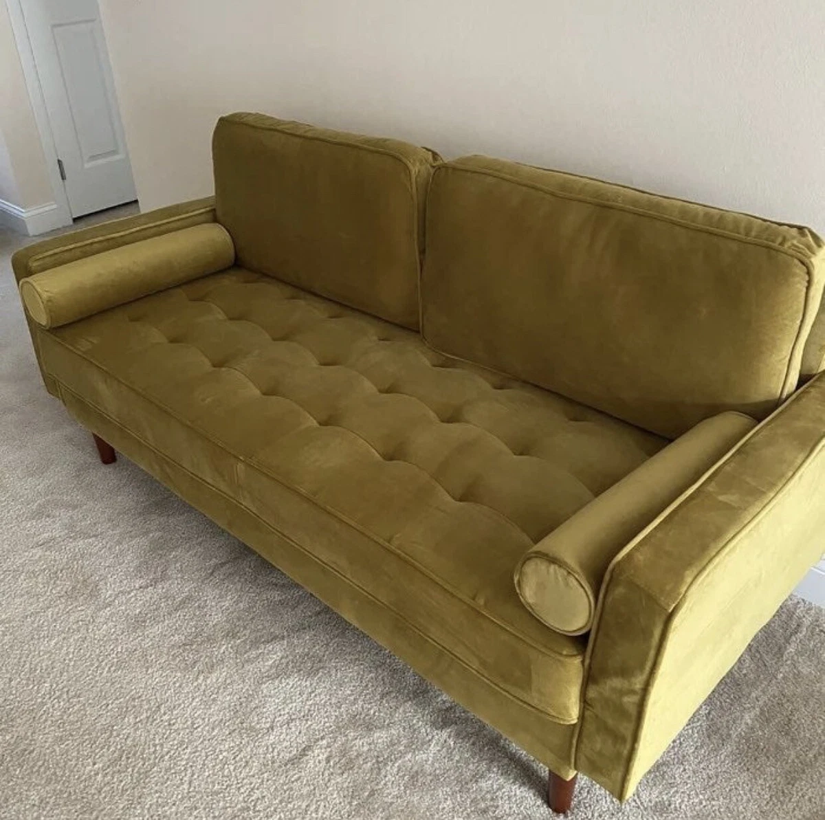 Vintage style sale velvet sofa