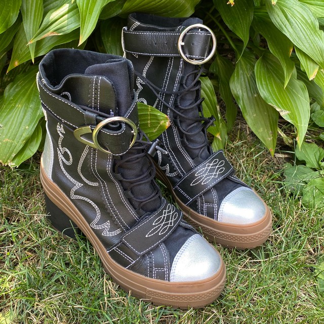 chuck taylor all star gr82 size 10