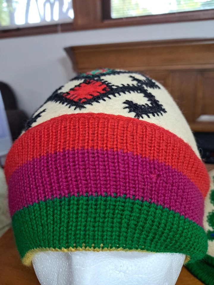 2 gorras de lana vintage para mujer bordadas alpaca hechas a mano Foto 2 de 4