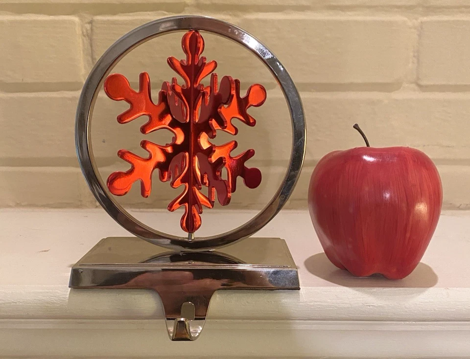 Juego de 2 soportes de medias de árbol de Navidad/copo de nieve giratorio 3D Pier 1 Importaciones Foto 3 de 4