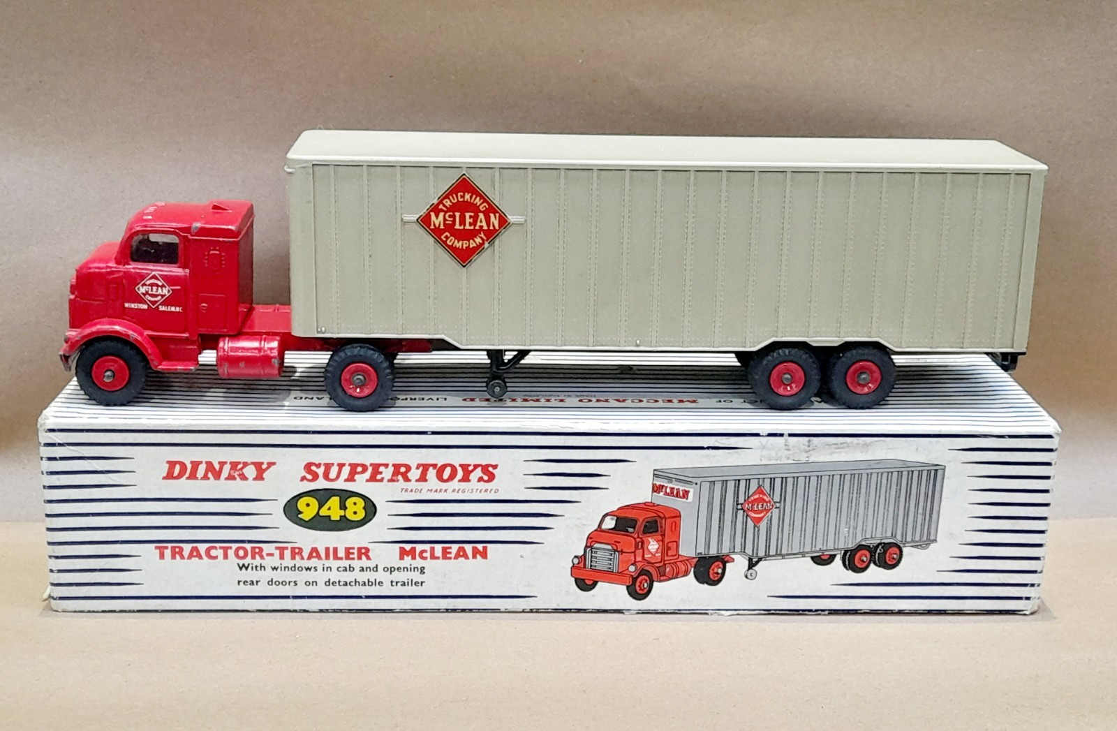 Dinky 948, Tractor Trailer McLean - Free Price Guide & Review