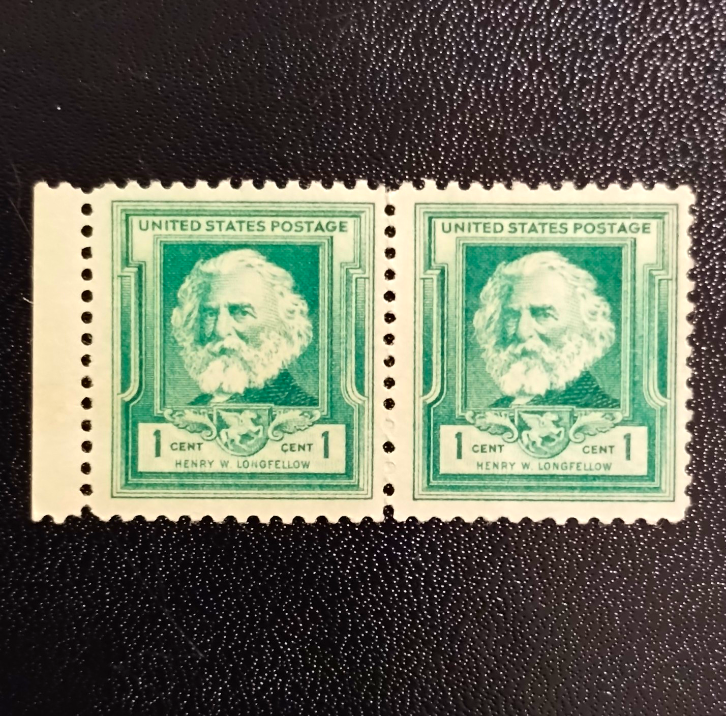 United States Henry W. Longfellow 1¢ Green Pair w/ Margin MNH Ungraded
