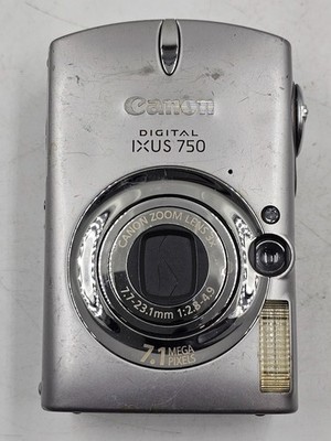 Canon Digital IXUS 750 7,1 MP Digitalkamera Silber - Funktioniert Nicht