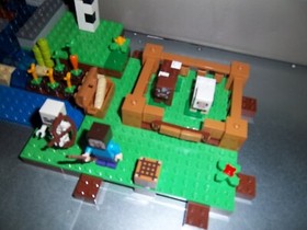 Lego 21114 Minecraft The Farm with all figures farm and manual