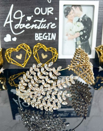 Crystal Bridal Tiara, Floral Wedding Tiara, Bridal Crown, Gold Wedding Headband - Picture 6 of 6