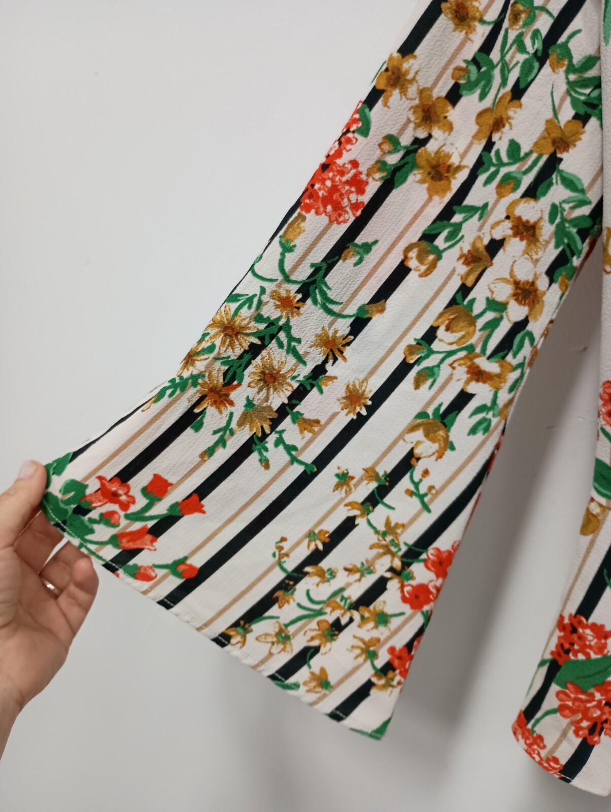 Zara Basic Collection Womens Wrap Blouse Small Mu… - image 5