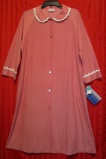 Women's JC Penney Robe Long Sleeve Button Front Mid/Maxi Length Coral Size L NWT