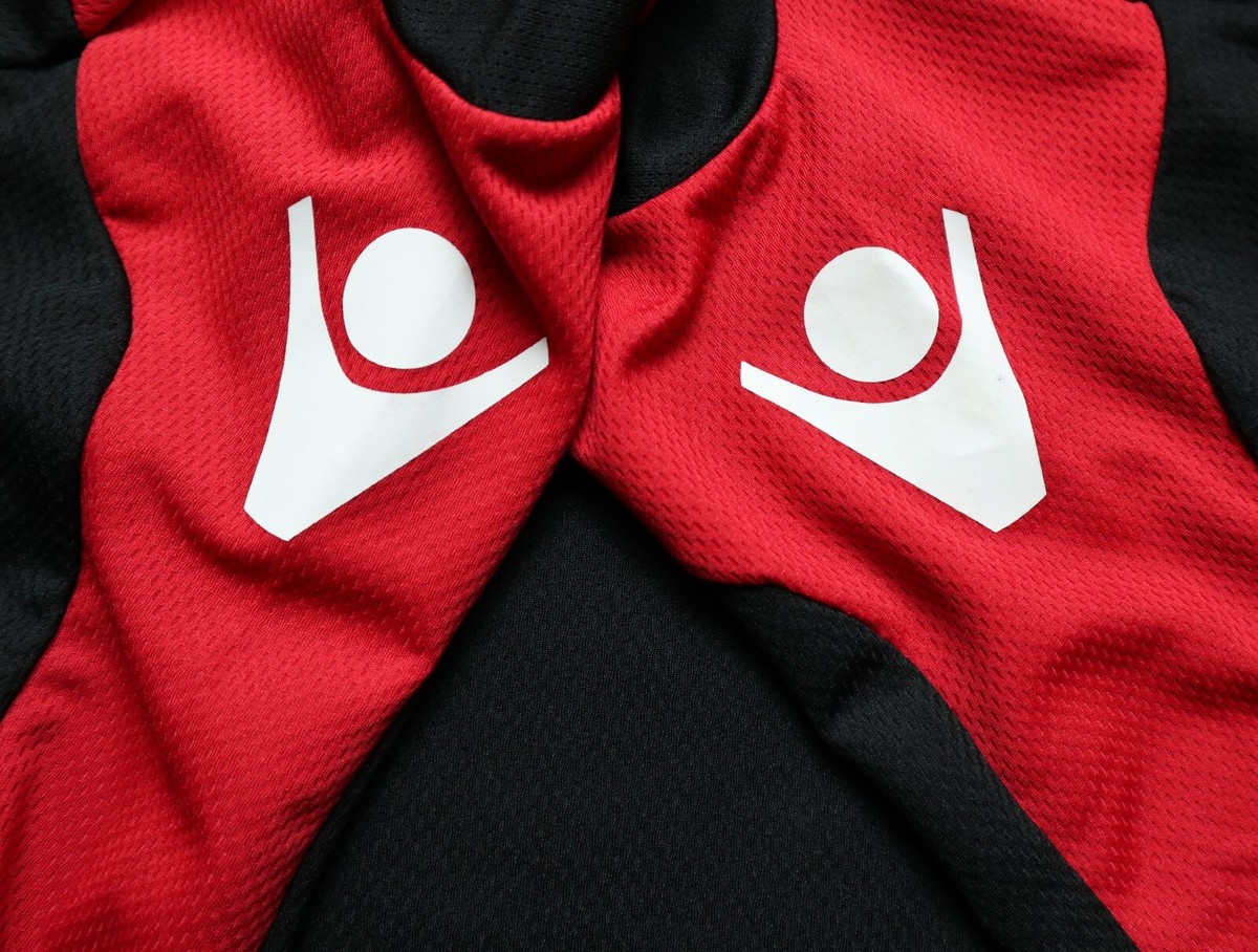 Kit d'entraînement Sheffield United 2009/10/11 lire description pour