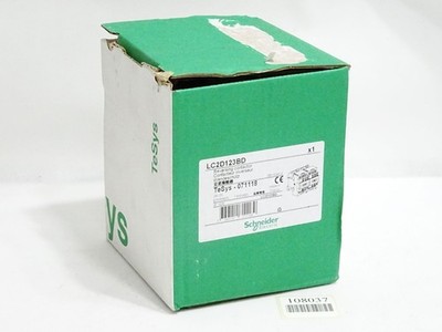 Schneider reversible contactor LC2D123BD TesSys 071118/new original packaging