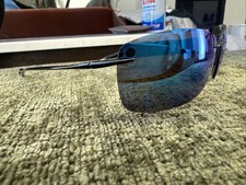 Maui Jim Sunglasses MJ423-02 Lighthouse Polarized Black/ Blue #59