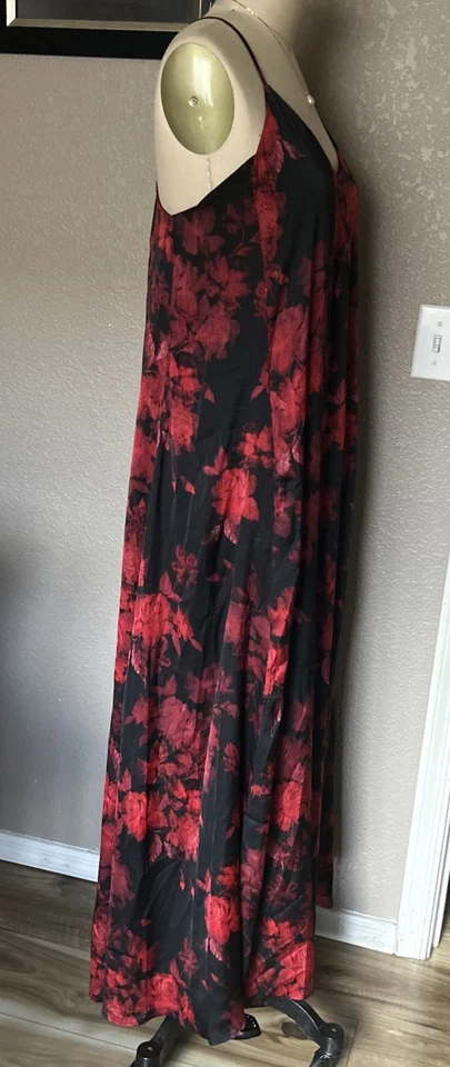 Vestido maxi sem mangas Nicole Miller preto/vermelho tamanho médio - Imagem 3 de 4