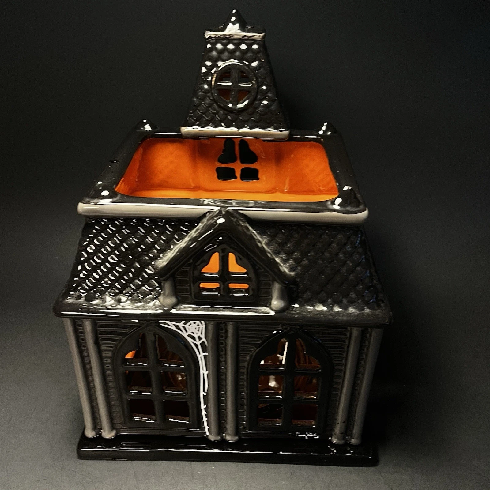 Bath And Body Works 2010 Slatkin & Co Halloween Haunted House Candle Luminary image 6