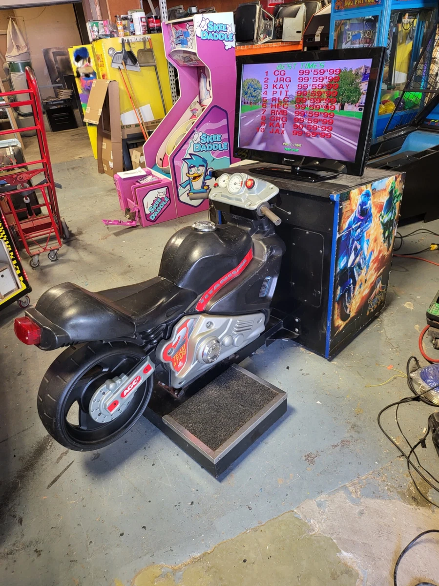 Road Burners Sit Down Motorcycle Arcade Driving Video Game 28