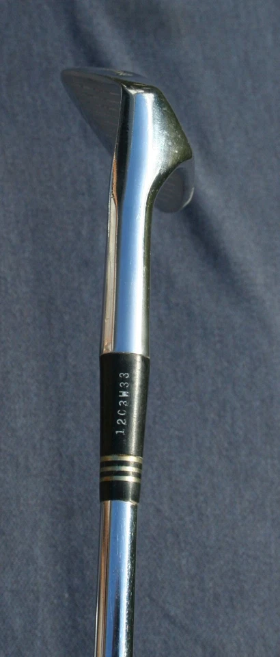 Cuña de lanzamiento de hierro para mano izquierda MacGregor Tourney # 10 PW eje de acero medio Foto 3 de 4