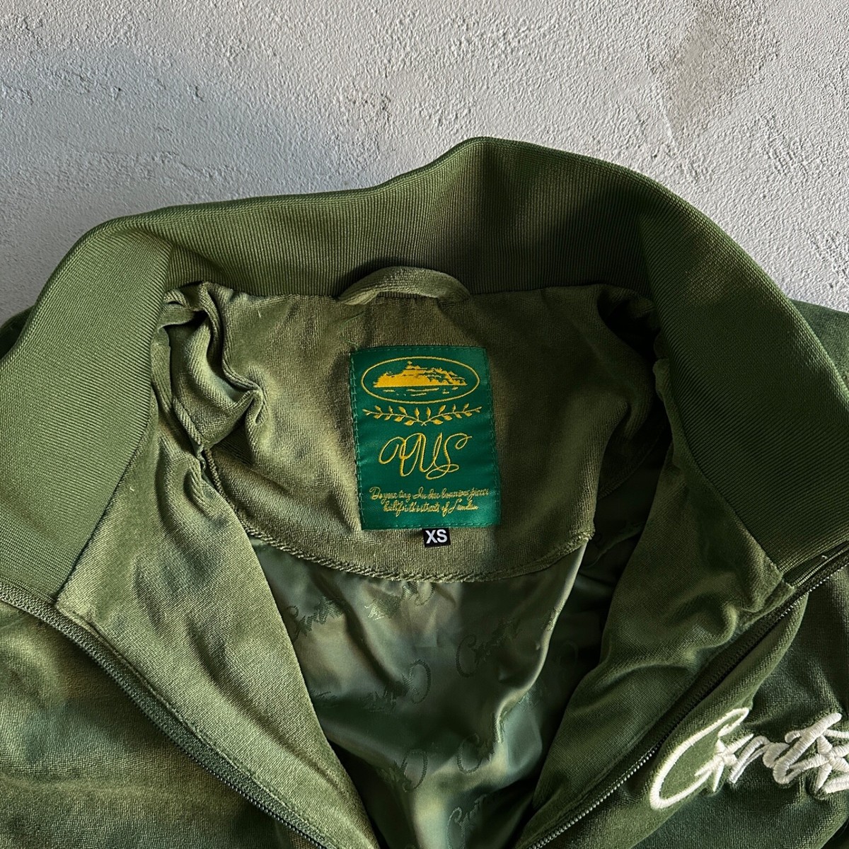 CRTZ Corteiz VVS Velour Tracksuit, Color Green | eBay CRTZ Corteiz VVS Velour Tracksuit, Color Green | eBay