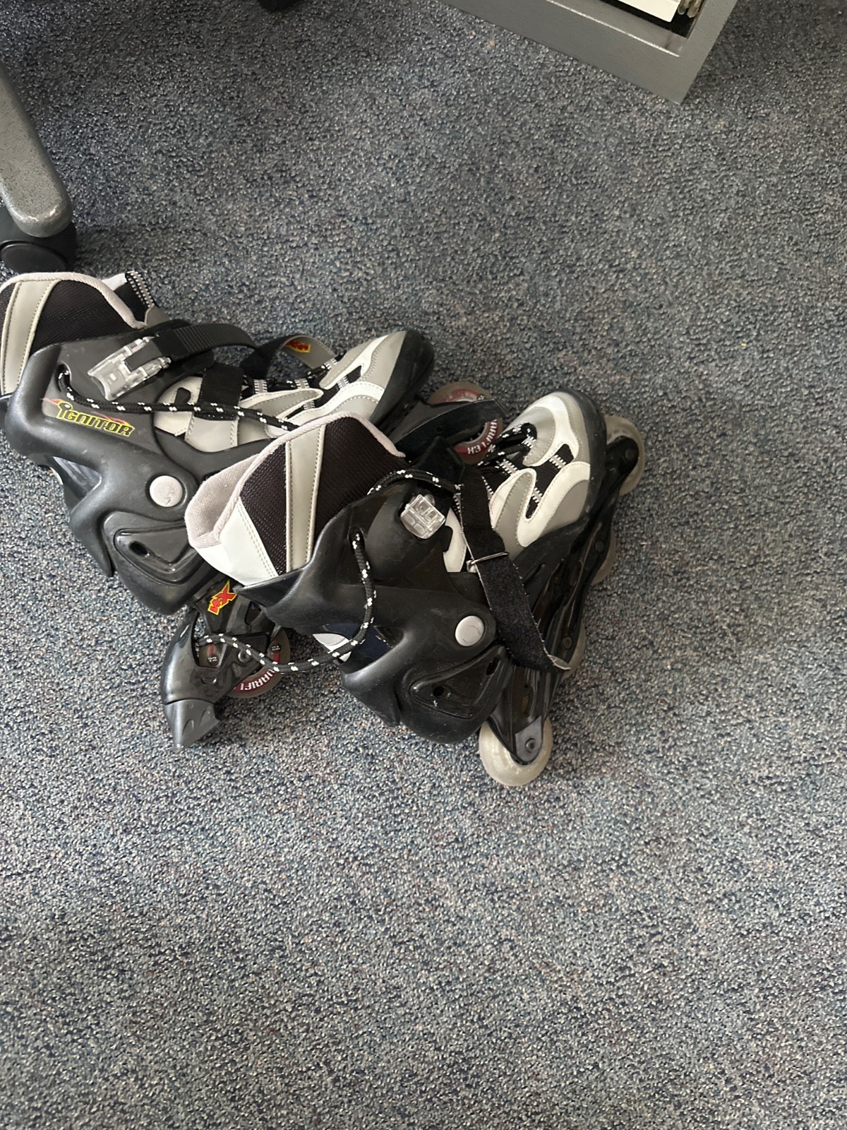 High-Performance Ignitor Rollerblades - Size 11 for Men