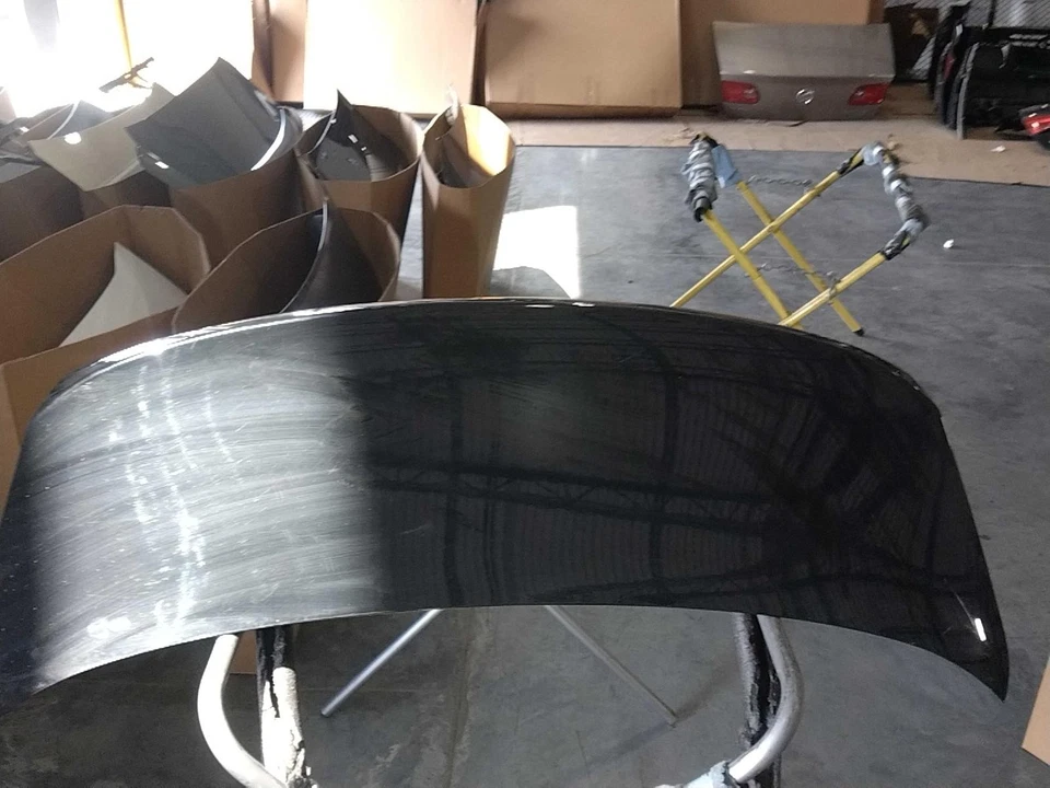 Tapa de cubierta usada se adapta a: BMW 535I 2015 sin alerón grado A Foto 2 de 4