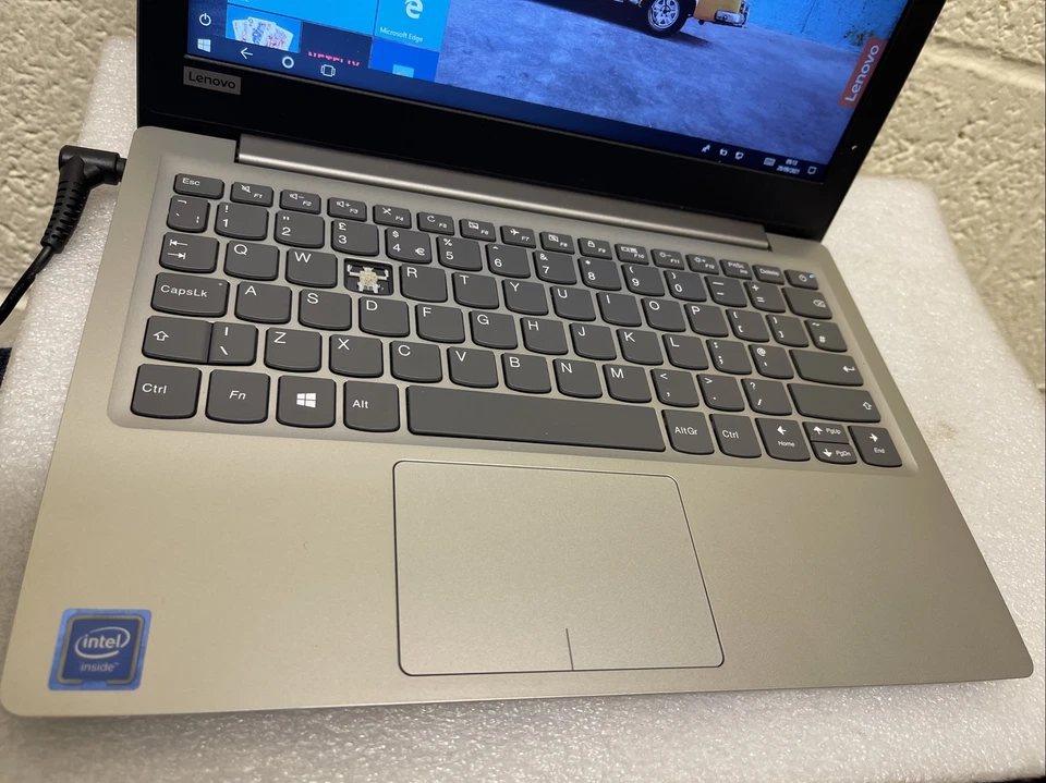 Lenovo Ideapad 120S 11.6" Light Weight Laptop 4GB 32GB Win 10 (E missing) - Image 2 of 4