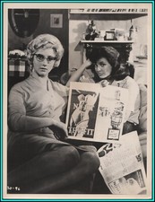 LIZ FRAZER & JENNIFER JAYNE in "Roommates" - Original Vintage Photo - 1961