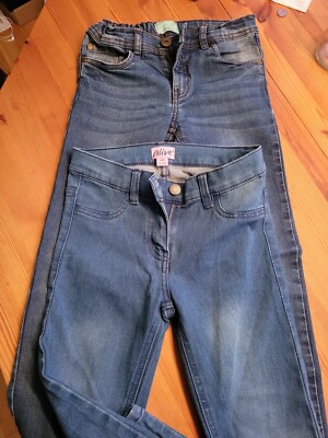 Schöne Ungetragene JEANS Alive GR 140