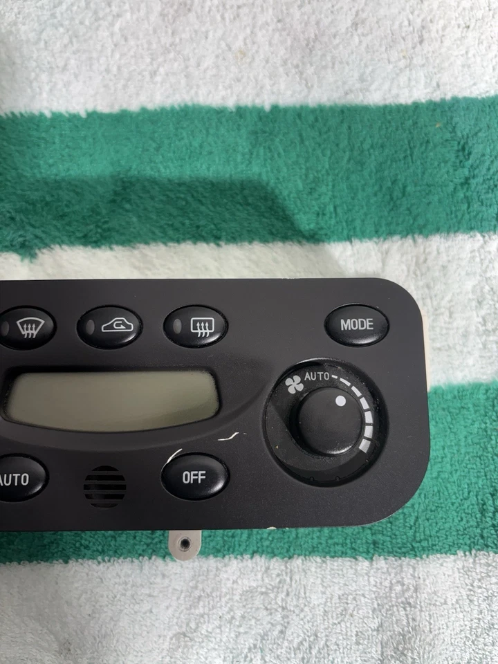 Interruptor de control de clima de calefacción de aire acondicionado Saturn L200 L300 2001-2005 OEM Foto 3 de 4