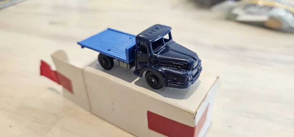 Clé Bonux Camion Unic Plateau (03) HO 1/90 - Photo 1/3
