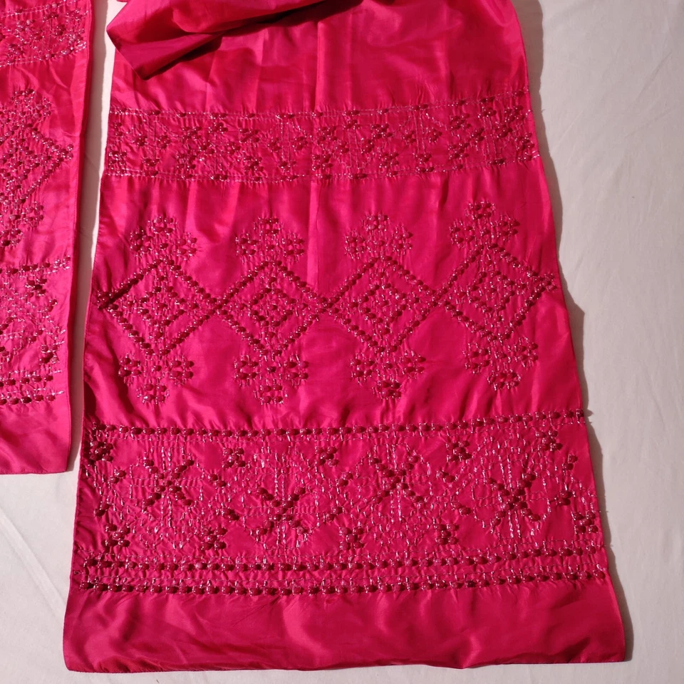 Xale de seda fúcsia Megan Park Inglaterra frisado Índia 17,5" x 83" - Imperfeito - Imagem 2 de 4