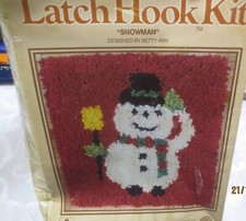 Sealed Rainbow Latch Hook Kit 1053 SNOWMAN Designed by Betty Ann 12 in x 12