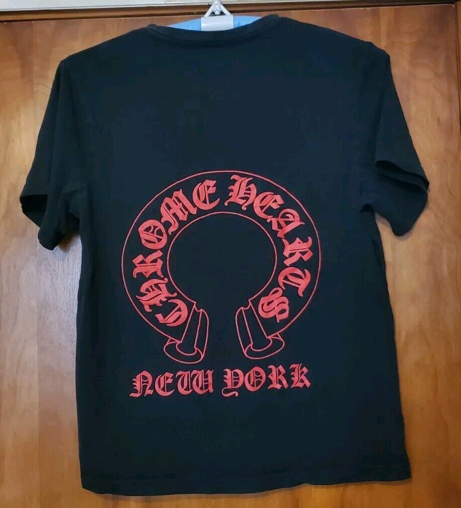 Chrome Hearts New York Exclusive Red neck logo horseshoe Chrome Hearts New York Exclusive Red neck logo horseshoe