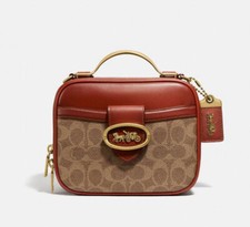 ranger pocket messenger in colorblock