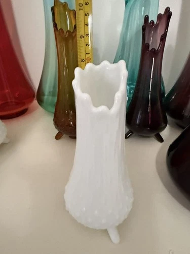 Vintage Mid Century LE Smith Milkglass Three Toe Swung Vase 8”