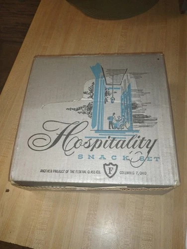 Vintage Federal Glass Hospitality Snack Set 4 Plates 4 Cups In Original Gray Box