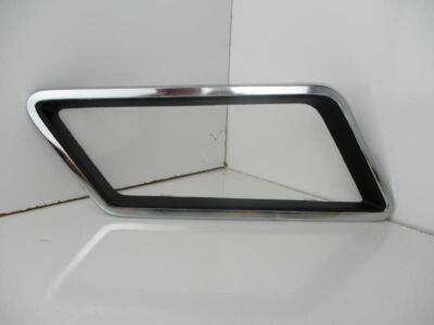 GRAN TORINO 1974 1975 1976 RH PASSENGER OPERA WINDOW MOULDING 1929532
