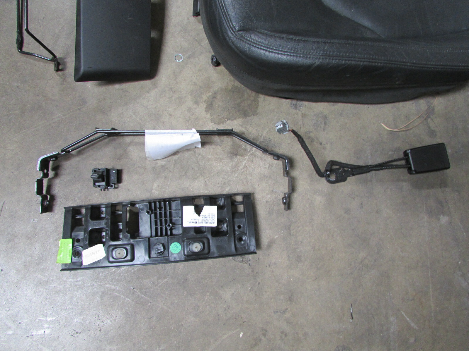Maserati Ghibli, LH, Left Front Seat Cushions, Back and Bottom, Used