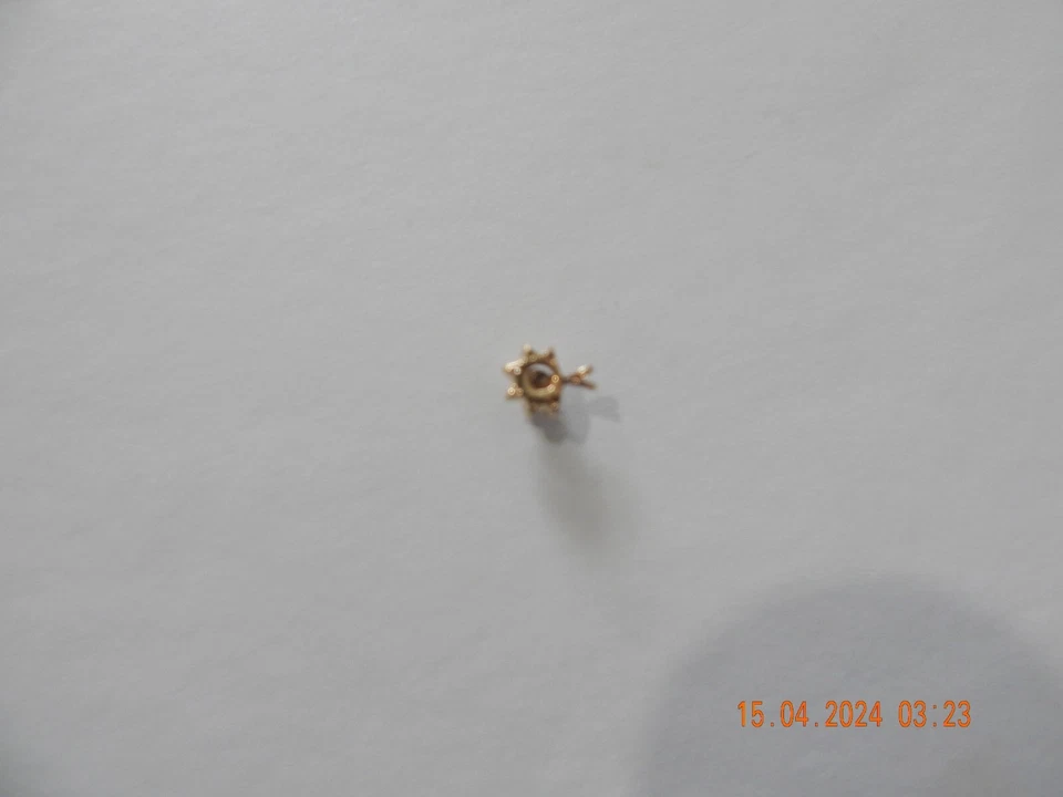 Pingente cluster de diamante ouro amarelo 10k - Imagem 4 de 4