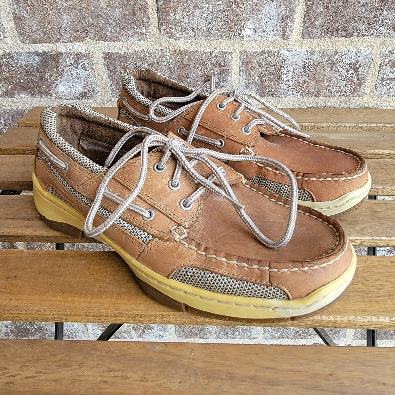 Magellan Boat Shoes Mens Size 7.5 Brown 