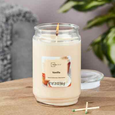 Mainstays Vanilla Scented Single-Wick Large Glass Jar Candle, 20 oz