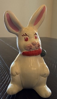 VTG Hand Painted 3.75 x 2  White Rabbit Figurine Red Eyes & Carrot