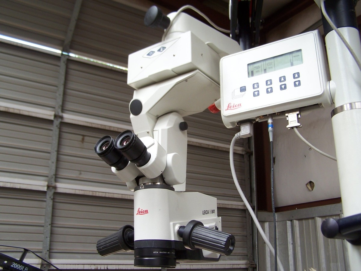 Leica M841 Ophthalmology Microscope for Cataract and Eye Surgeries