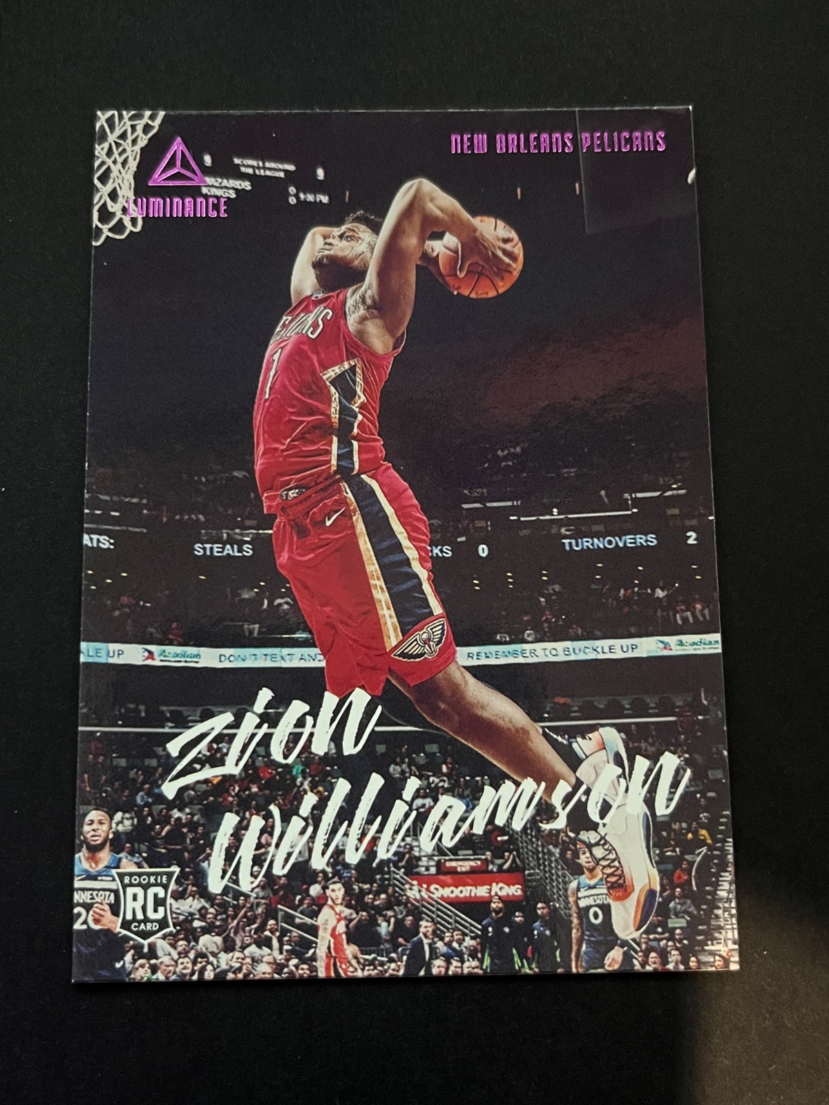 2019-20 Chronicles Zion Williamson RC Pink Rookie Luminance #143 Pelicans