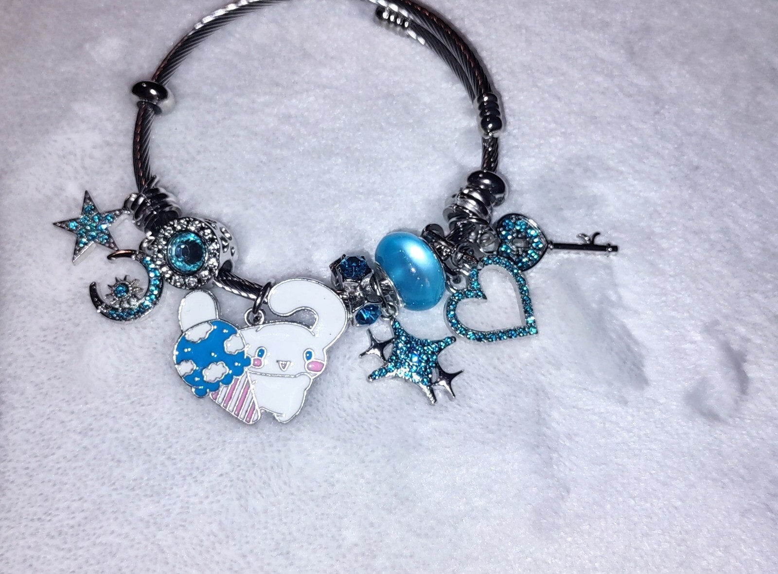 Cinnamonroll Pandora Sanrio Charm Bracelet with Cute Blue Theme and Adorable Cinnamonroll Design