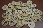 100 PCS STRIPE BROWN ROUND BUFFALO BONE SEWING BUTTONS 20mm #T-2138B