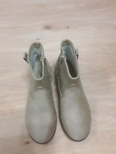 Girl's Light Brown Zipped Ankle Boots Size 5