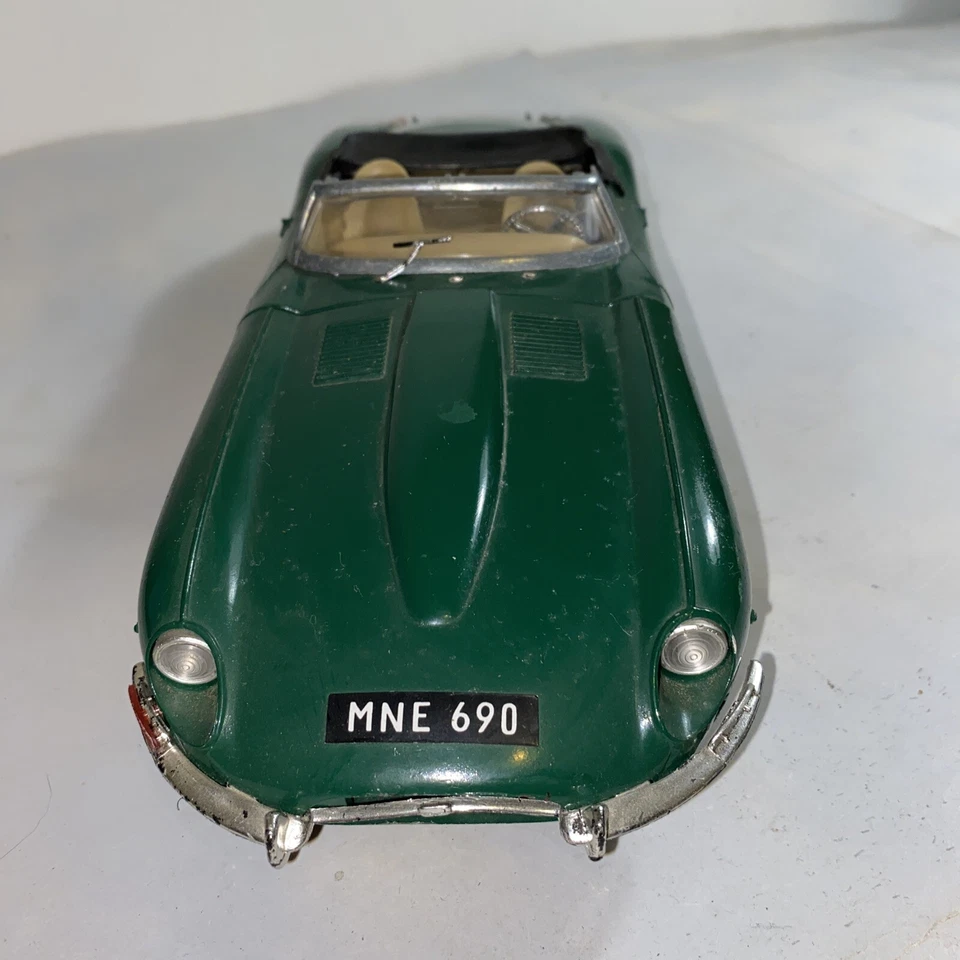 polistil 1/16 jaguar XKE 4.2 litre - Image 4 of 4