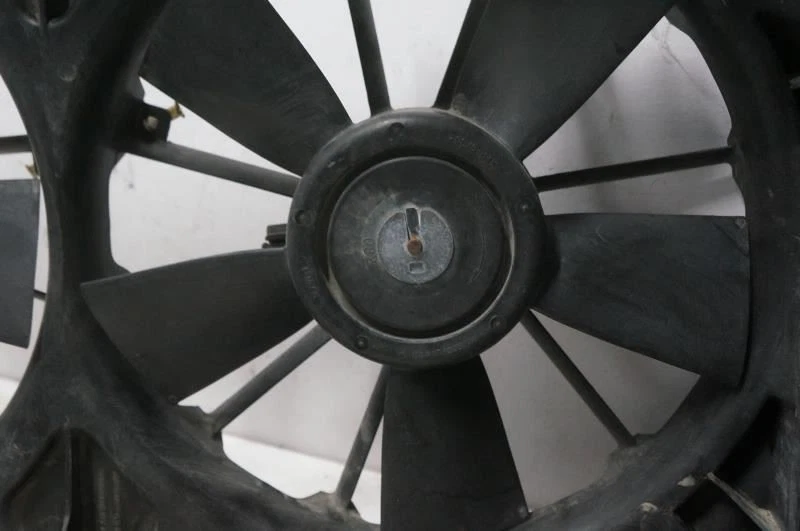 Conjunto de motor ventilador de refrigeración radiador Lincoln Navigator 2010-2014 AL3Z-8C607-B OEM Foto 2 de 4