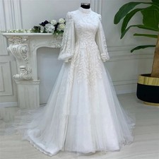 Muslim Wedding Dresses High Collar Flowers Applique Tulle Lace Pleat Bridal Gown