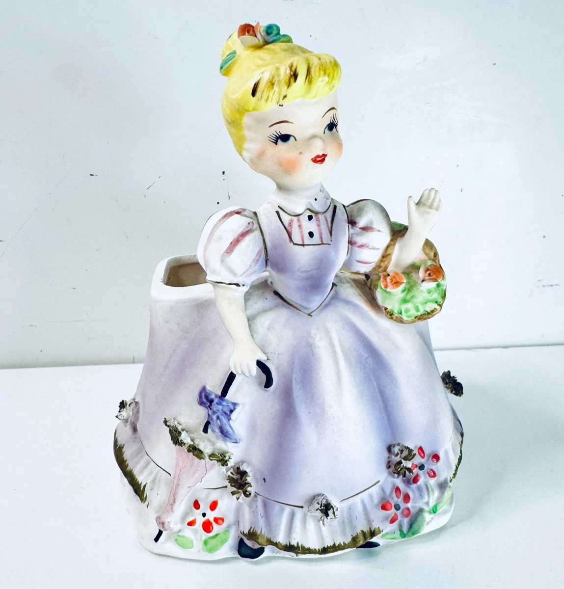 冬の少女像 陶器製 薄紫色 Purple Ceramic Collectible Sculptures & Figurines 1950-1959 Time